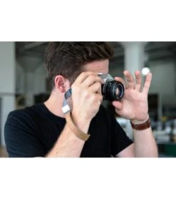 PEAK DESIGN MUÑEQUERA CUFF GRIS CLARO -Duke Fotografia peak design munequera cuff gris claro peak design 3